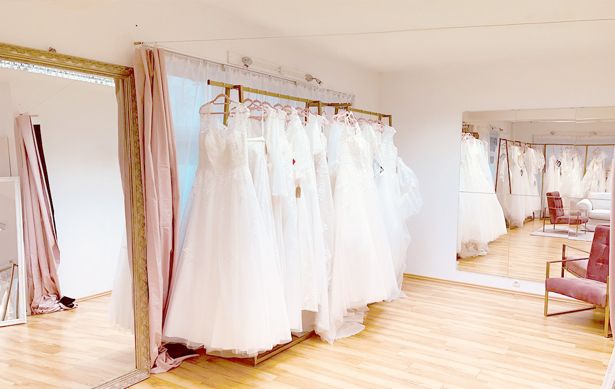 Warum kurvige Bräute gebrauchte Brautkleider lieben: Ein Leitfaden zum Finden der perfekten Passform